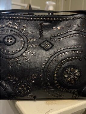 Oscar de la Renta Black Embossed Leather shoulder bag with Stud Detail